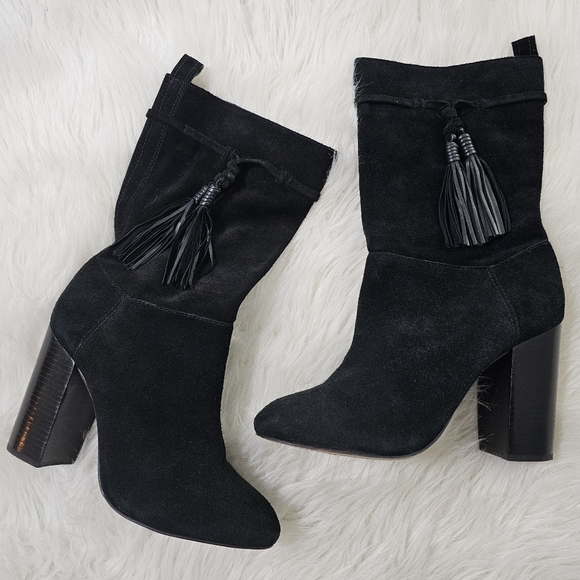 Vince Camuto Black Suede Tassel Boot Size 10 - Picture 1 of 7